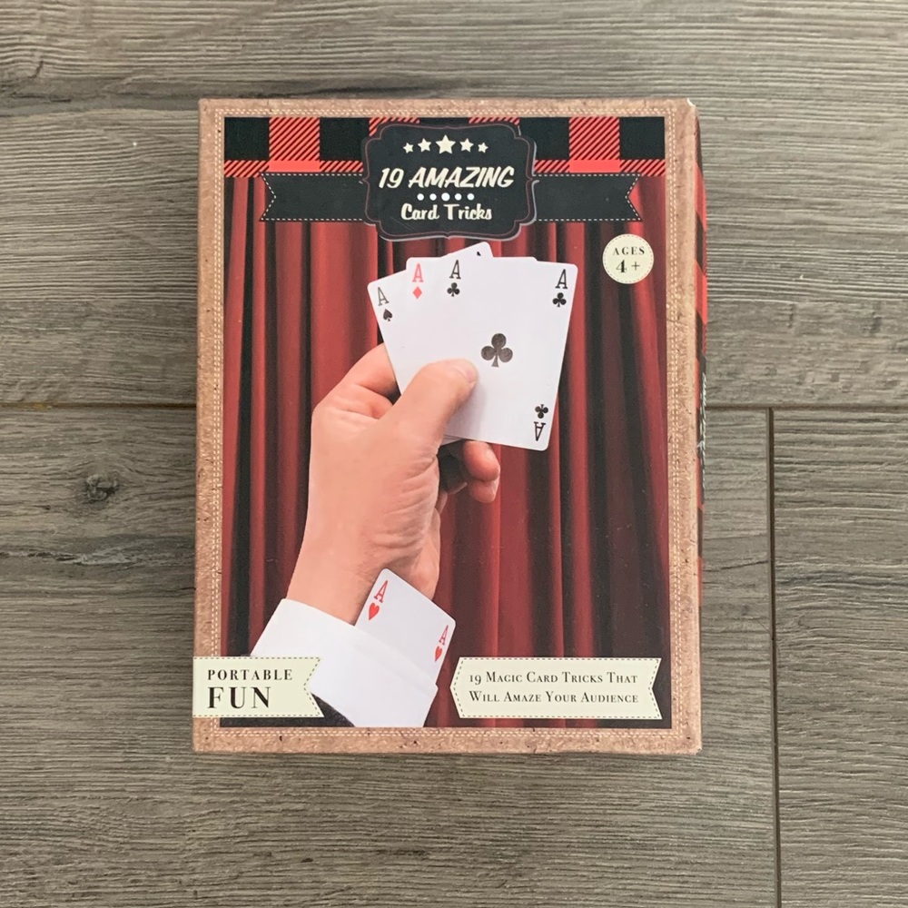 NIB 19 Amazing Card Tricks